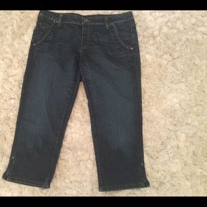 Tommy Hilfiger Dark Denim Capris sz 12